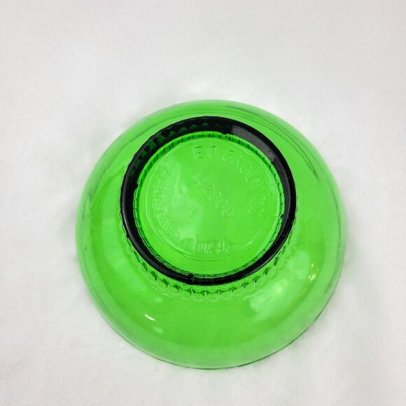 VINTAGE ✨️ EO Brody Co. Green Glass Scalloped Edge Bowl - Picture 4 of 5